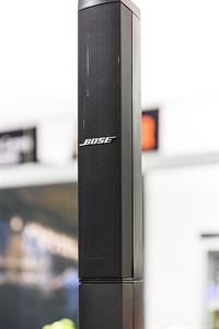 400px-Bose_speaker_(1Y7A1489).jpg
