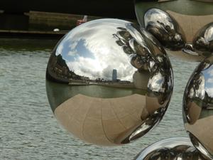 wheel-glass-reflection-vehicle-metal-globe-772443-pxhere.com.jpg