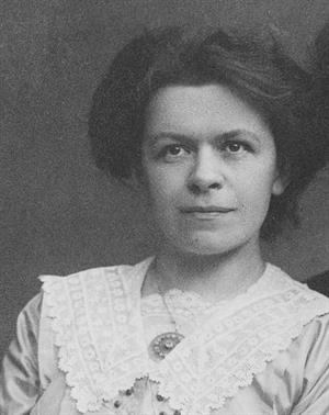 476px-Mileva_Maric_1912.jpg