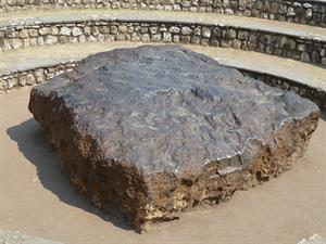 hoba meteorite-700836_1280.jpg