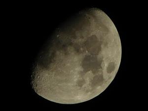 waxmoon-1101913__340.jpg