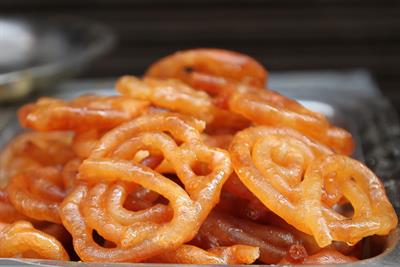 fresh-jalebi-818316_1920 (1).jpg