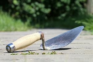 trowel-1501487_1280.jpg