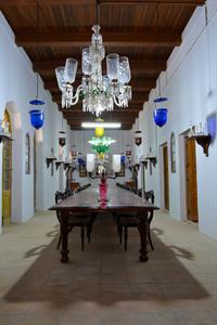 Badshahi_Bungalow_Inside_View_001.jpg