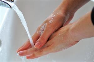 washing-hands-4940196_1920.jpg