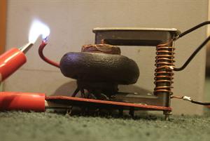 1200px-Flyback_transformer_arc.jpg